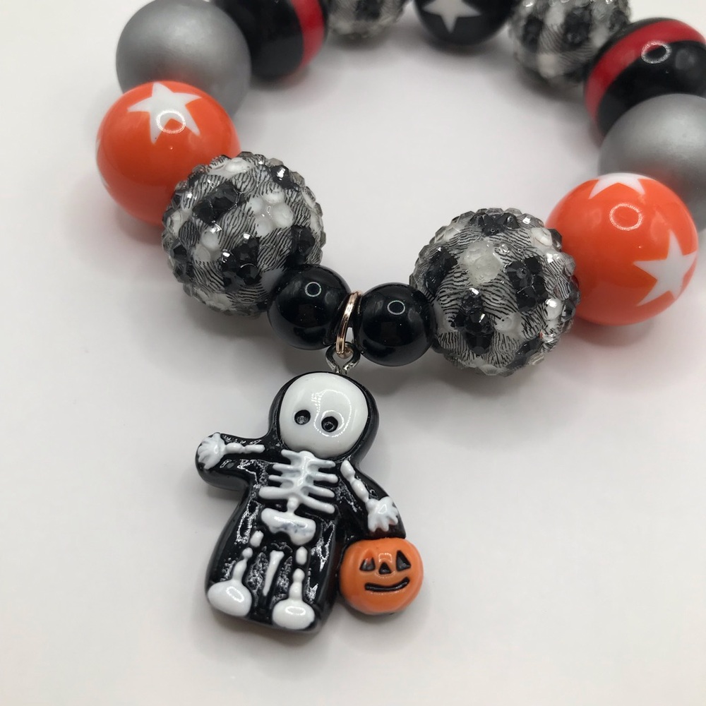 Halloween Skeleton Trick or Treat Pumpkin Handmade Bubblegum Style Bead Bracelet - Picture 3 of 7